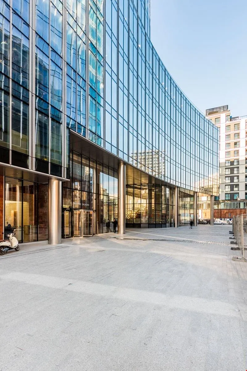 Lokal komercyjny 40 m² · Warszawa — zdjęcie 1