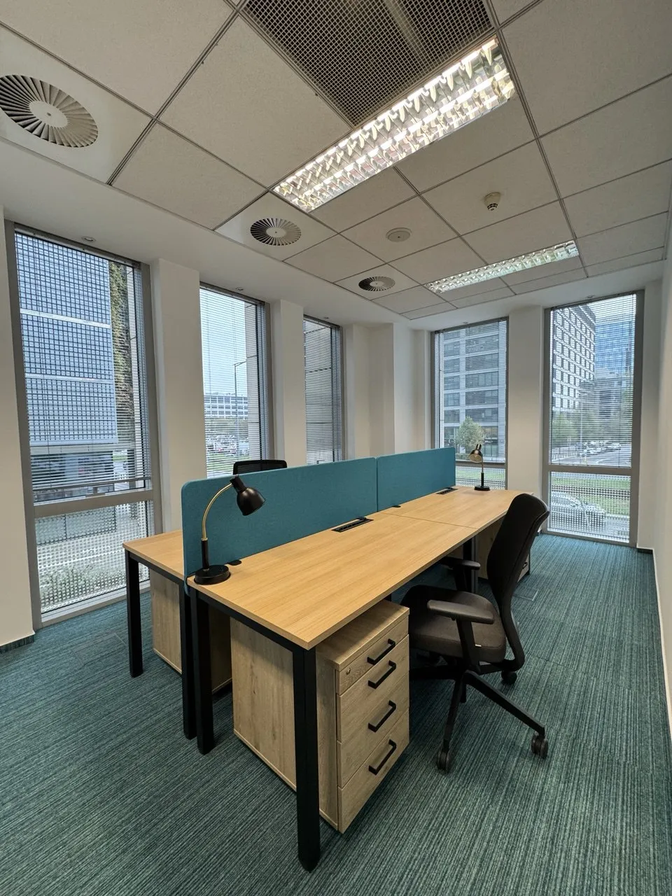 Lokal komercyjny 15 m² · Warszawa — zdjęcie 1