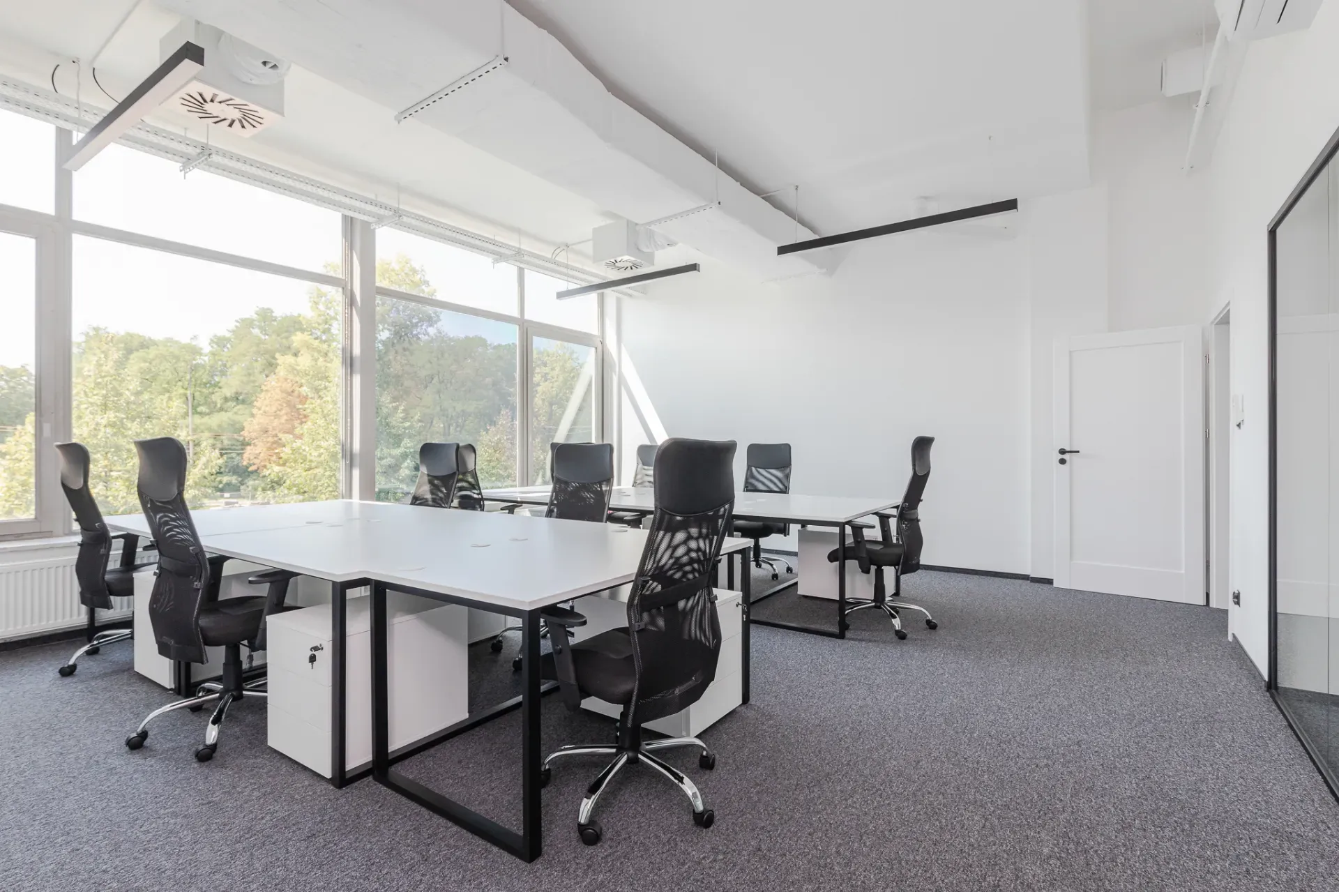 Lokal komercyjny 105 m² · Warszawa — zdjęcie 1