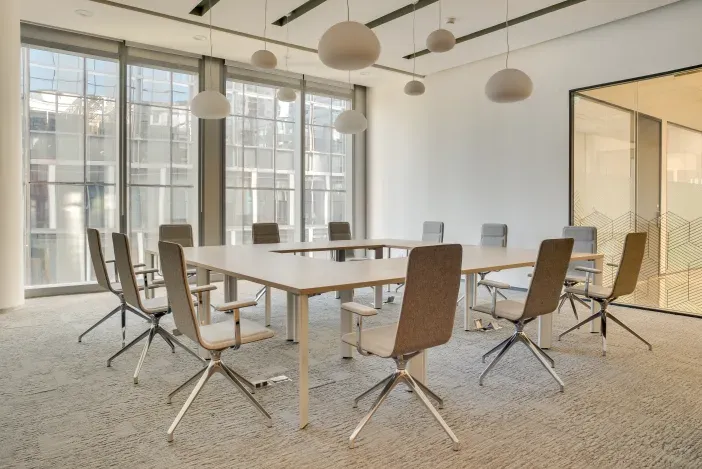 Lokal komercyjny 42 m² · Warszawa — zdjęcie 1