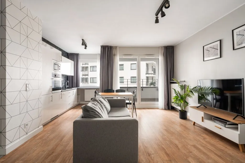 Mieszkanie 80 m² · Warszawa — zdjęcie 1