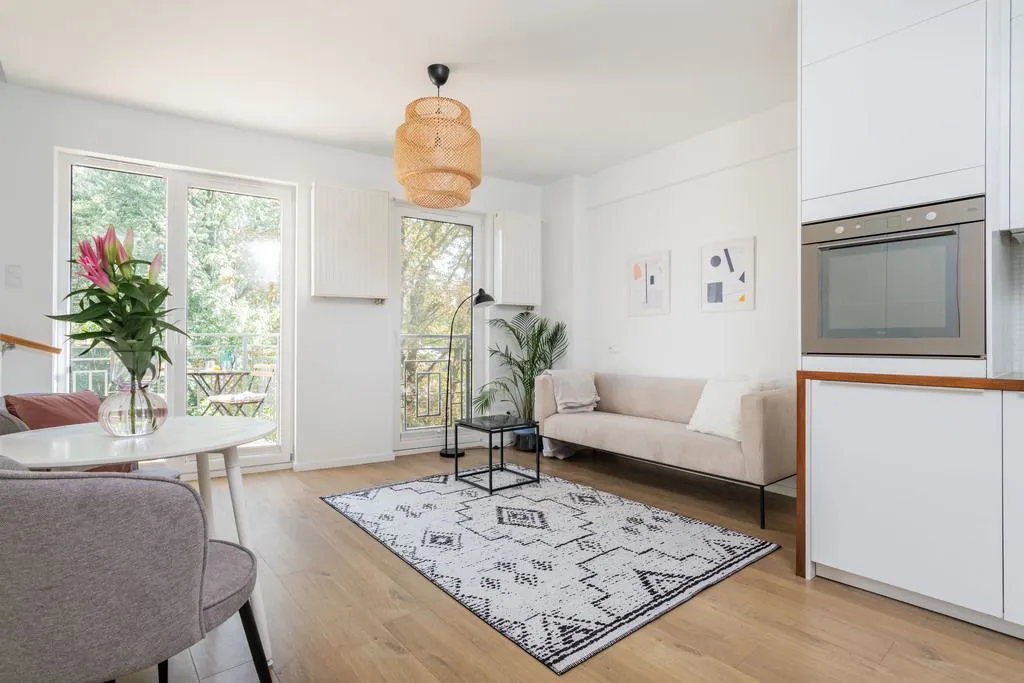Mieszkanie 45.76 m² · Warszawa — zdjęcie 1