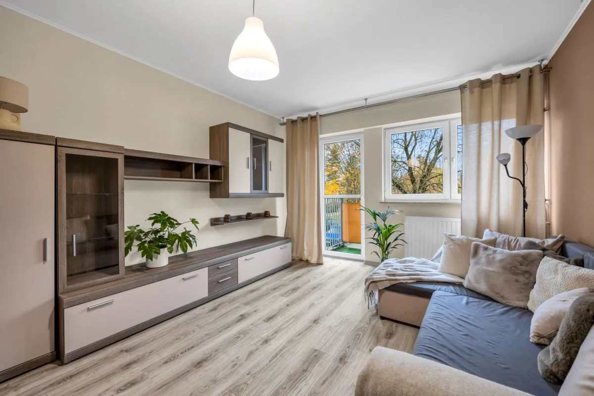 Mieszkanie 41.9 m² · Warszawa — zdjęcie 1