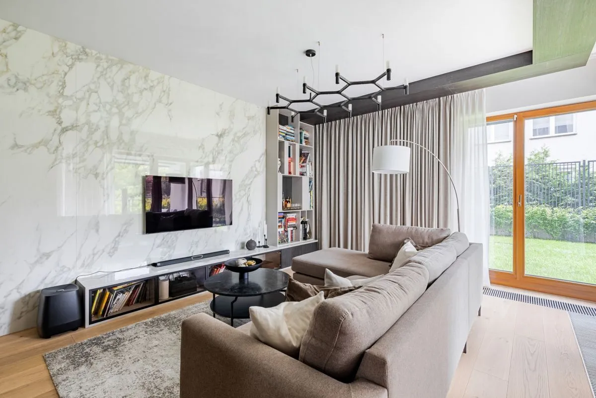Mieszkanie 115.96 m² · Warszawa — zdjęcie 2