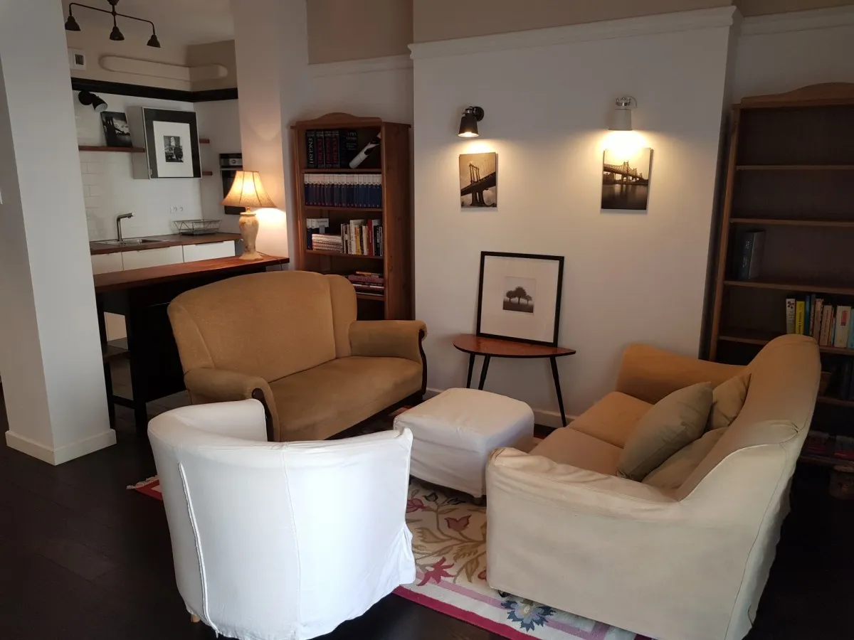 Mieszkanie 47 m² · Warszawa — zdjęcie 1