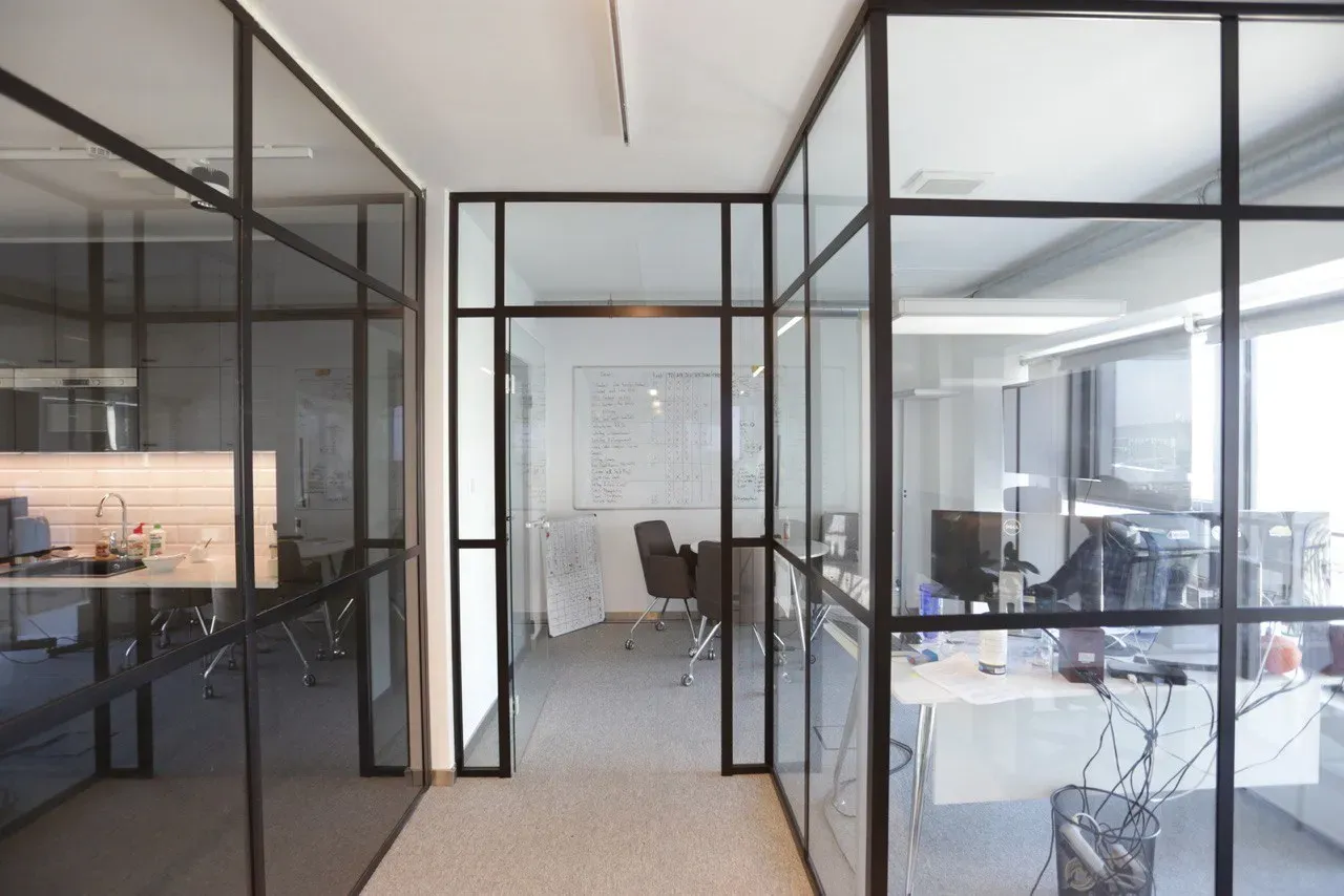 Lokal komercyjny 200 m² · Warszawa — zdjęcie 5