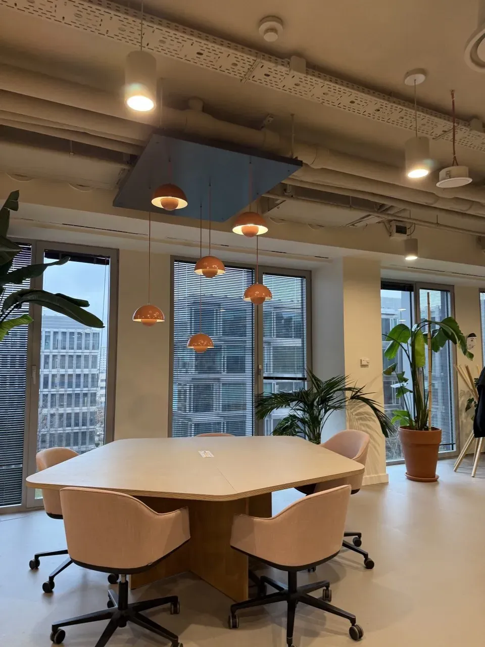 Lokal komercyjny 35 m² · Warszawa — zdjęcie 3
