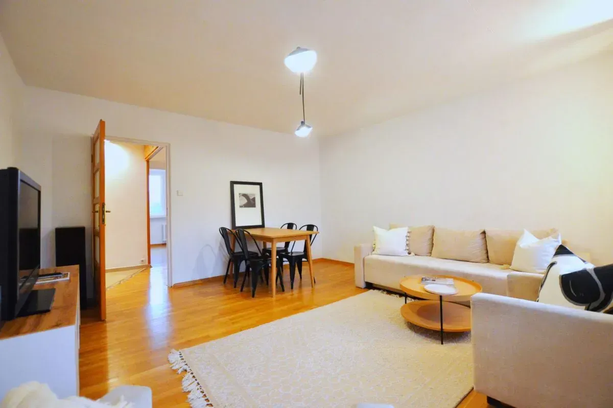 Mieszkanie 45.63 m² · Warszawa — zdjęcie 2