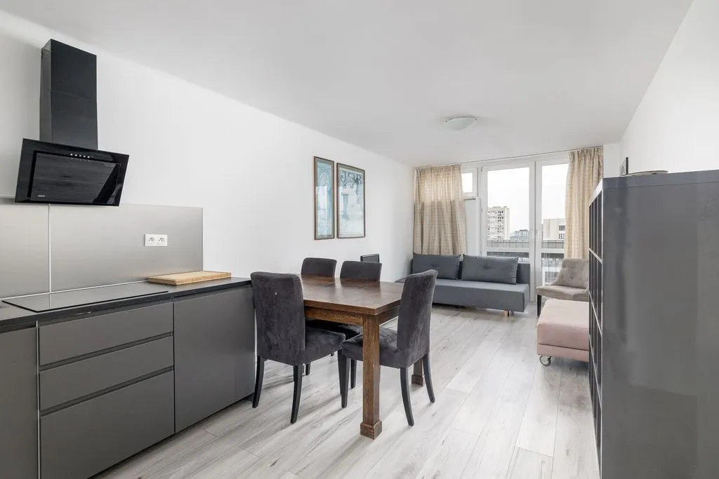 Mieszkanie 39 m² · Warszawa — zdjęcie 1