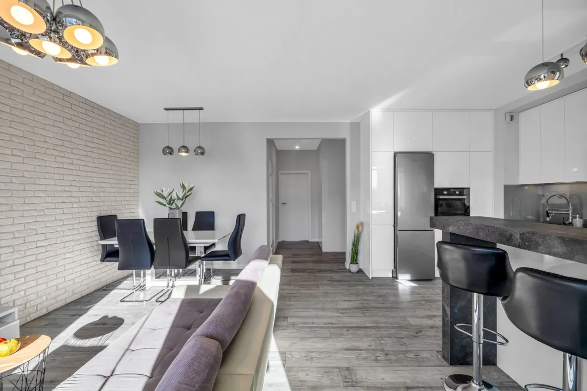 Mieszkanie 83 m² · Warszawa — zdjęcie 3
