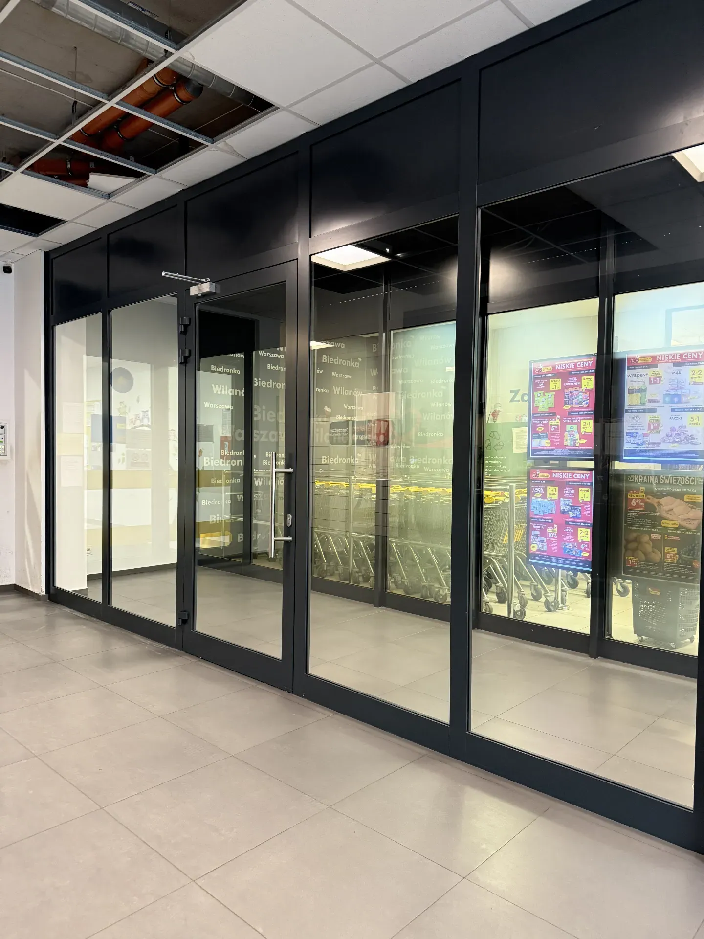 Lokal komercyjny 12.43 m² · Warszawa — zdjęcie 1