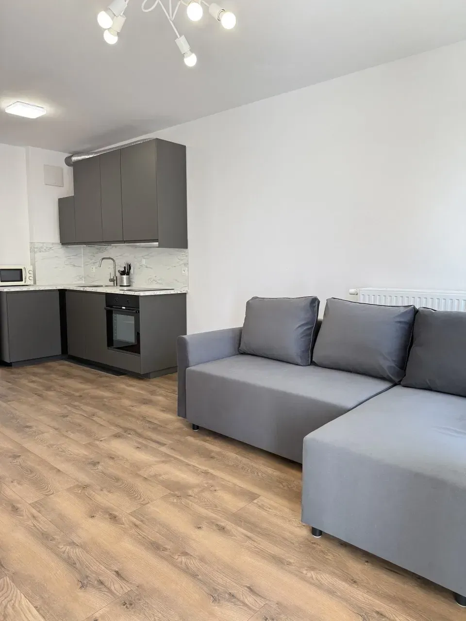 Mieszkanie 30 m² · Warszawa — zdjęcie 1