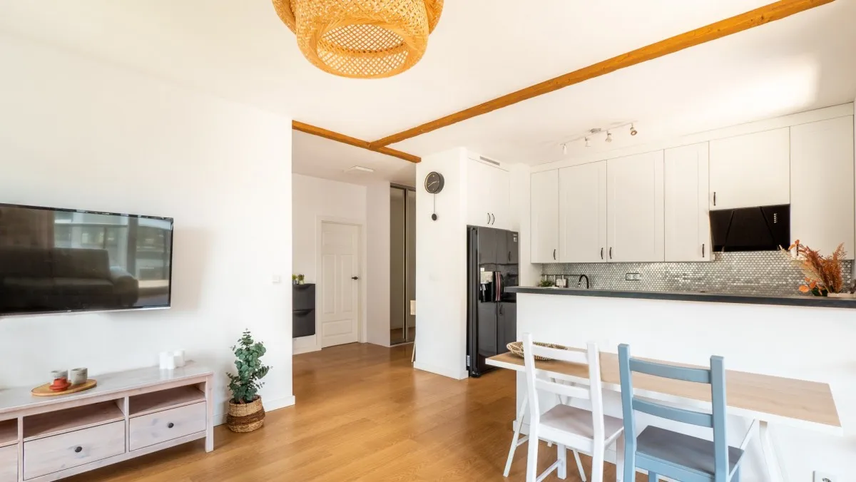Mieszkanie 77 m² · Warszawa — zdjęcie 2