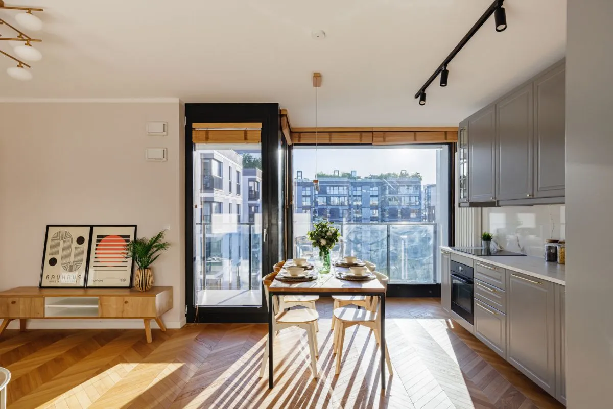 Mieszkanie 74 m² · Warszawa — zdjęcie 1