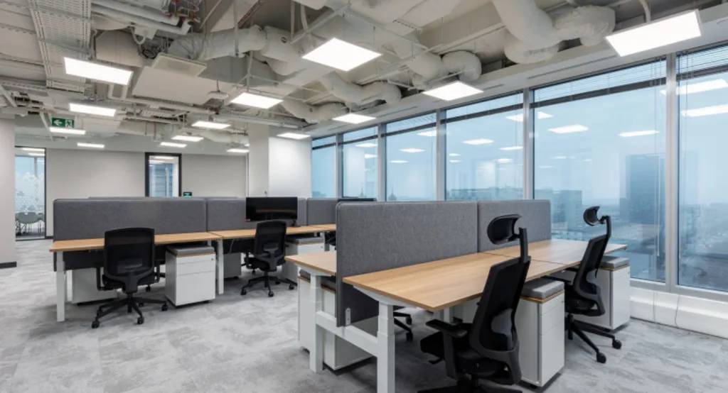 Lokal komercyjny 906 m² · Warszawa — zdjęcie 1