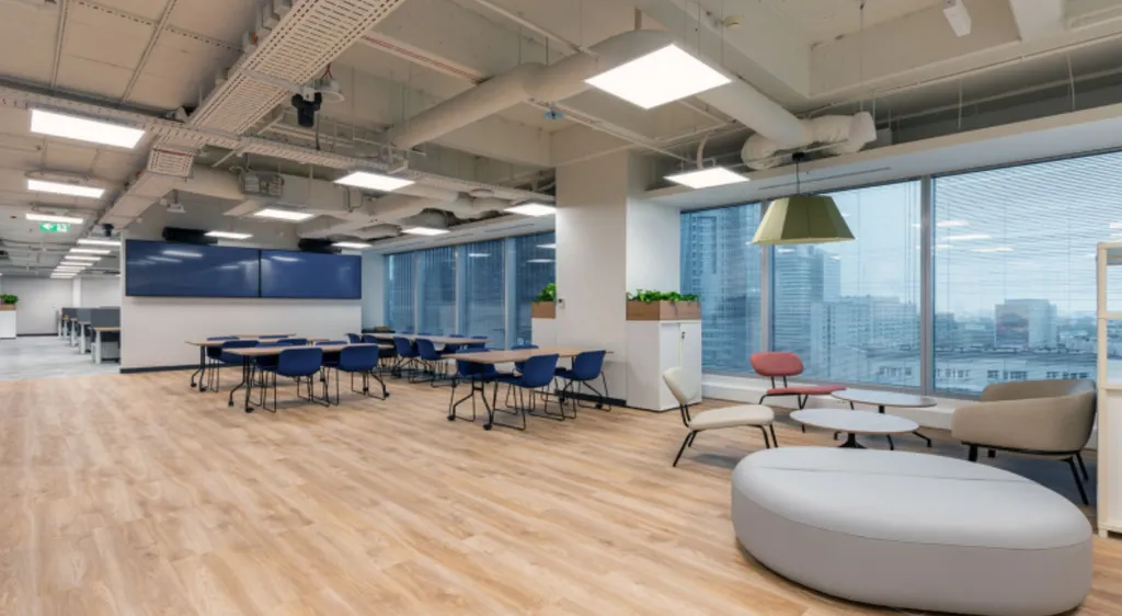 Lokal komercyjny 906 m² · Warszawa — zdjęcie 3