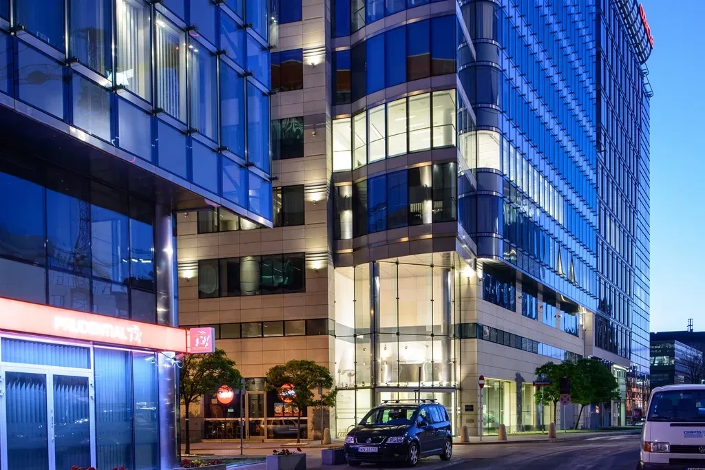 Lokal komercyjny 1000 m² · Warszawa — zdjęcie 5