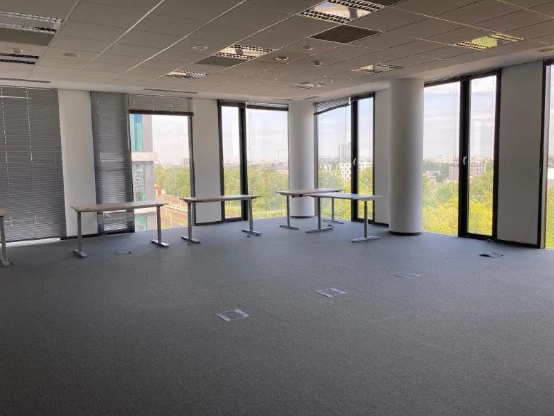 Lokal komercyjny 1024 m² · Warszawa — zdjęcie 4