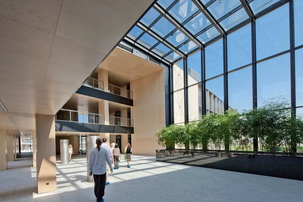Lokal komercyjny 1490 m² · Warszawa — zdjęcie 1
