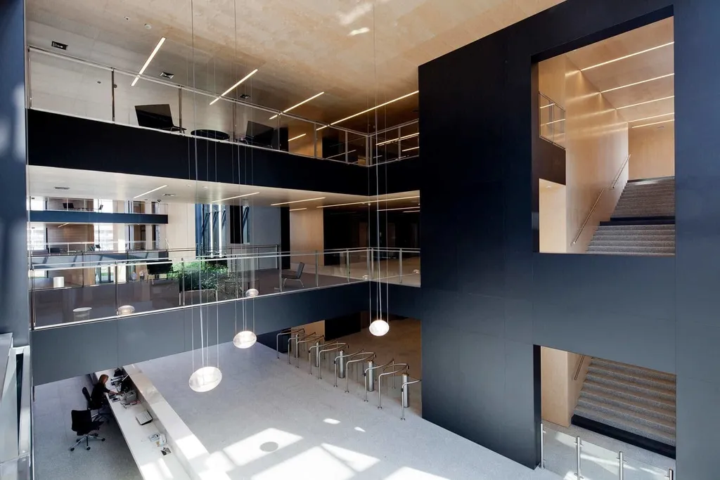 Lokal komercyjny 1490 m² · Warszawa — zdjęcie 3