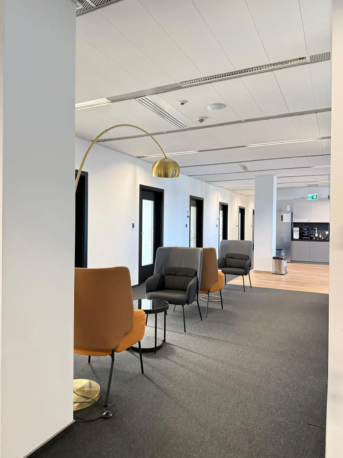 Lokal komercyjny 20 m² · Warszawa — zdjęcie 1