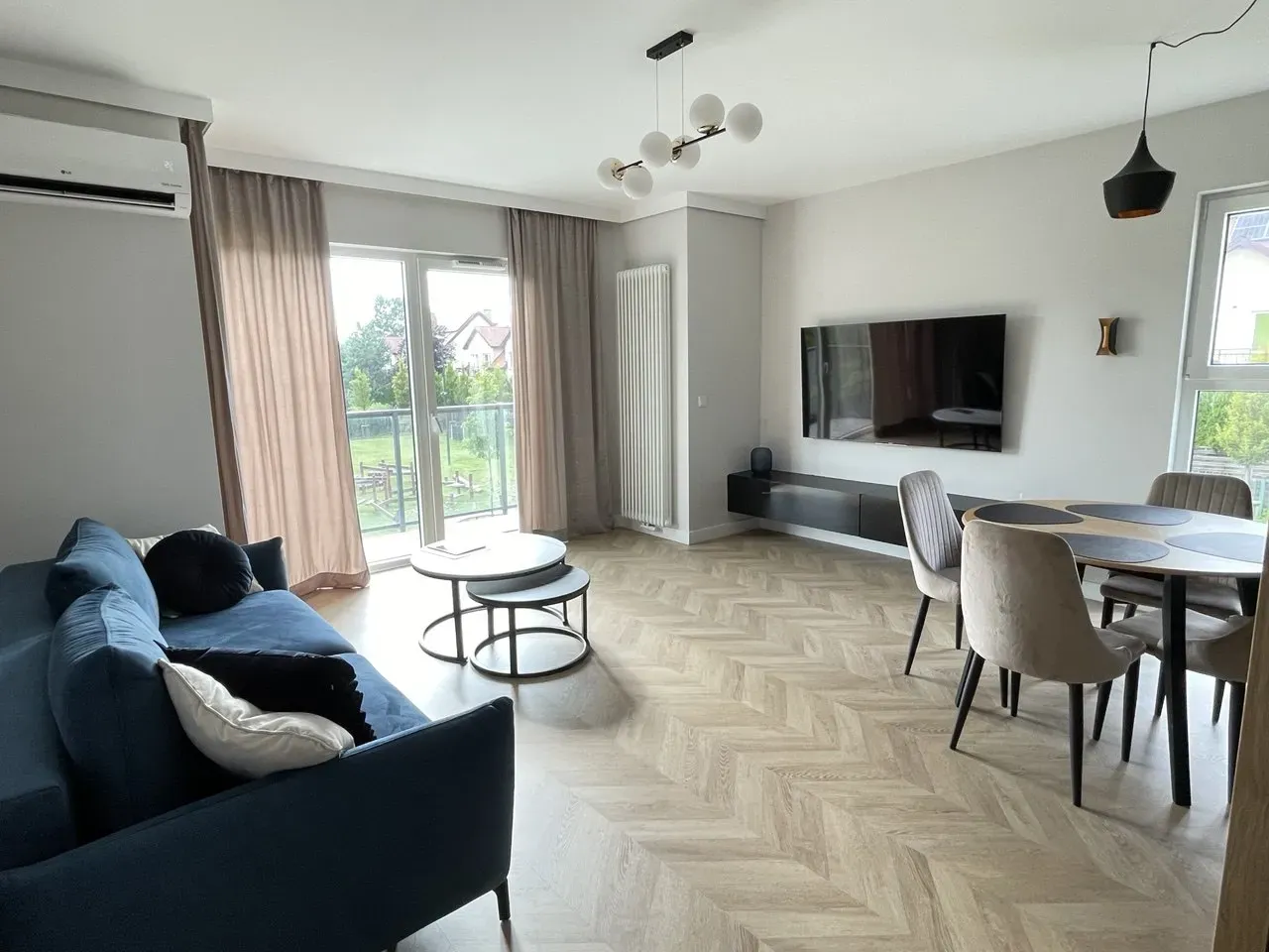 Mieszkanie 70 m² · Warszawa — zdjęcie 1