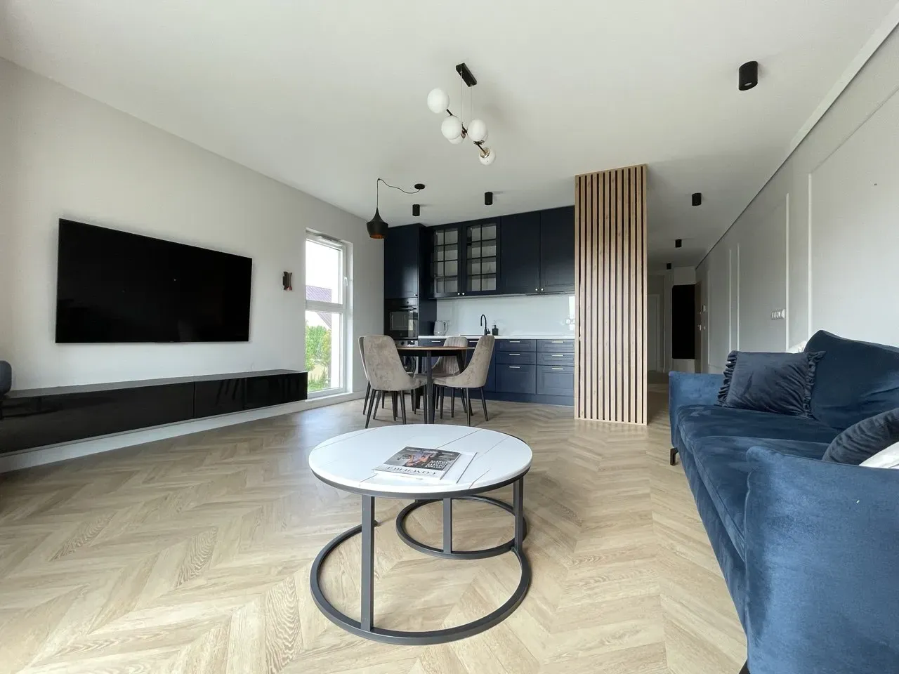 Mieszkanie 70 m² · Warszawa — zdjęcie 2