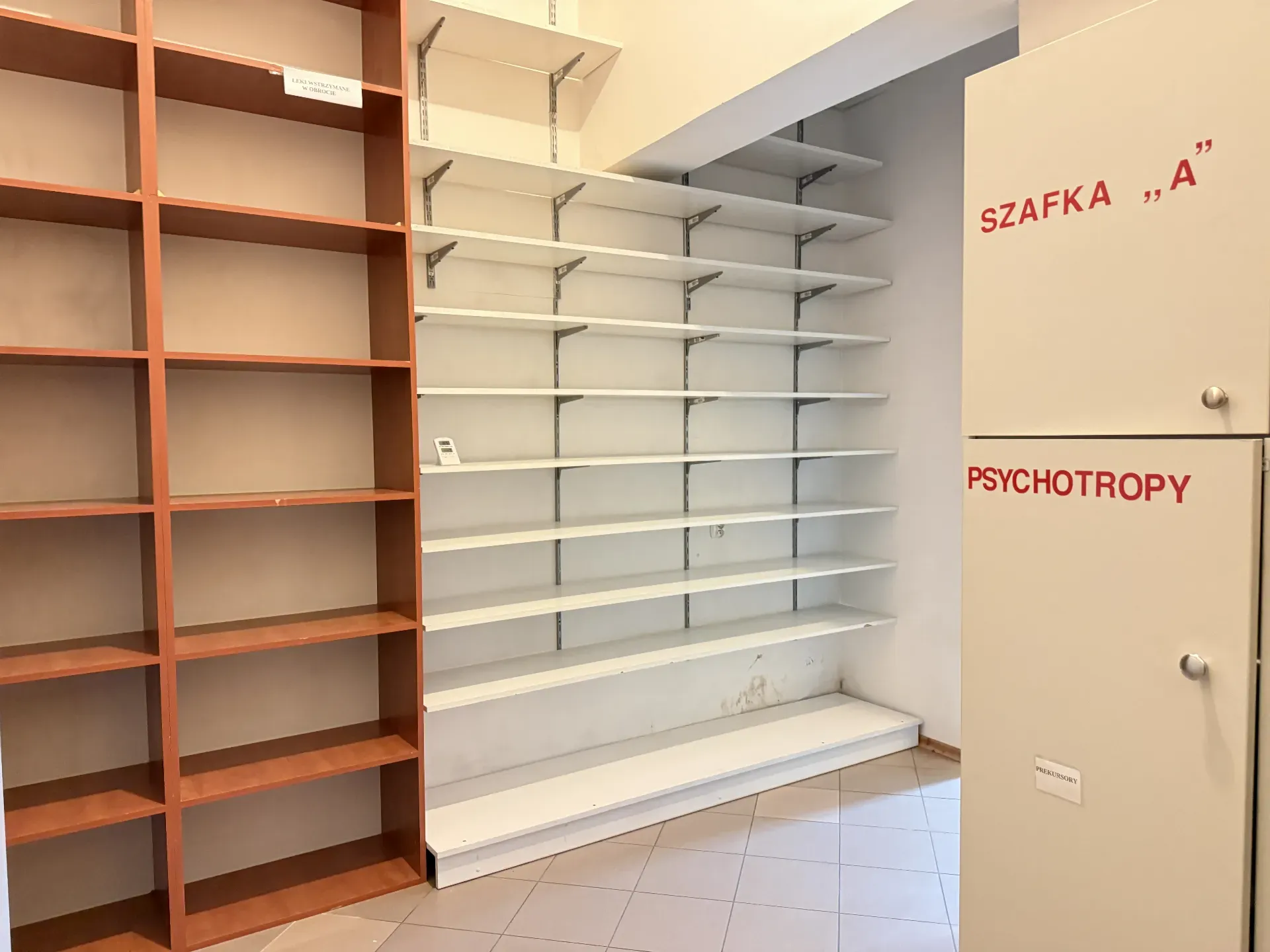 Lokal komercyjny 150 m² · Warszawa — zdjęcie 4