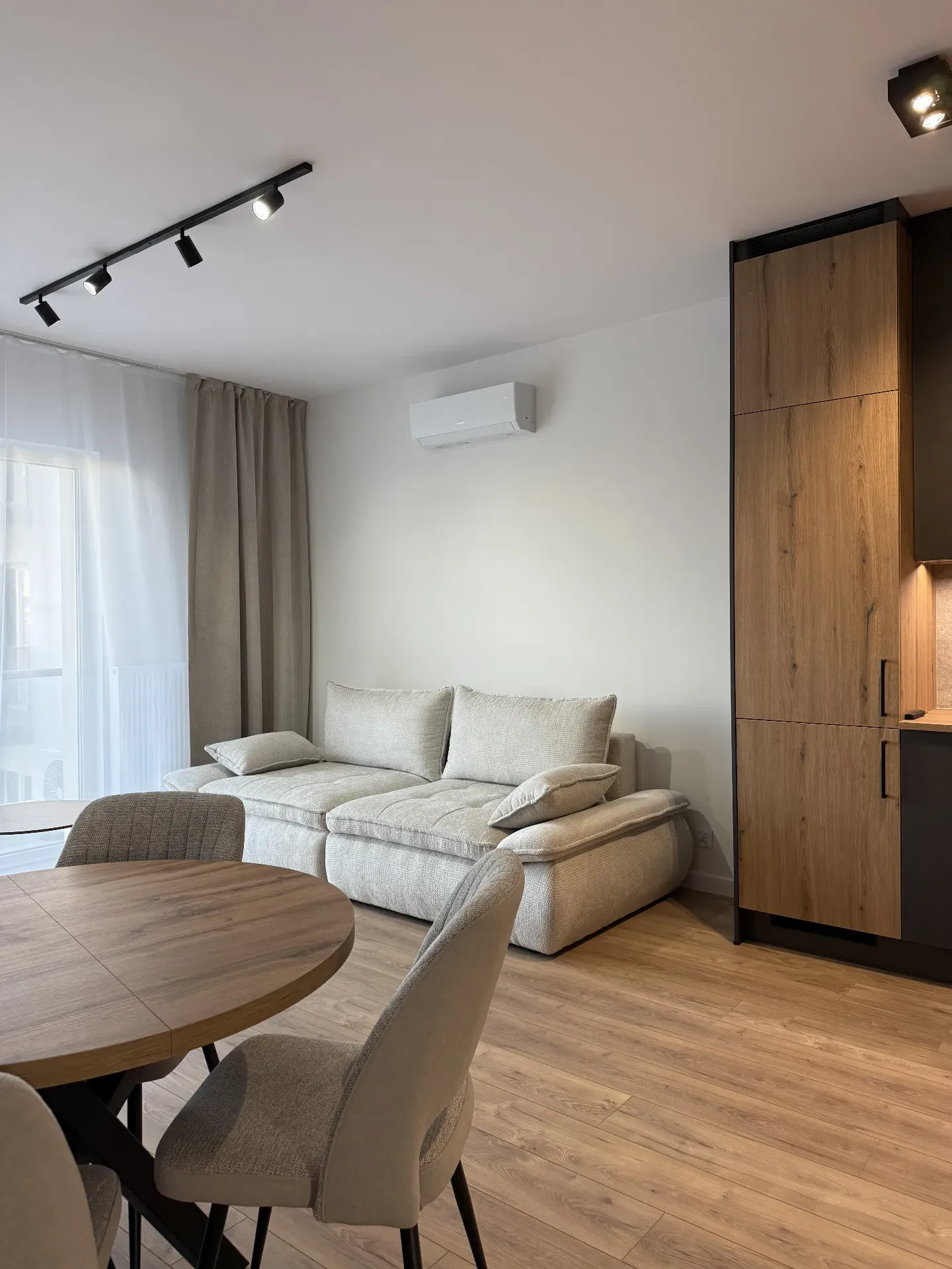 Mieszkanie 72 m² · Warszawa — zdjęcie 3